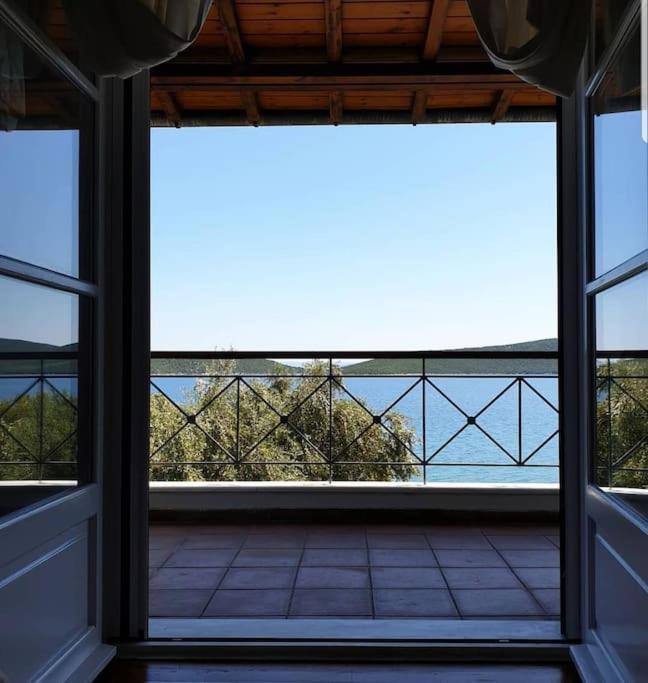 Villa Liana Sourpi 外观 照片